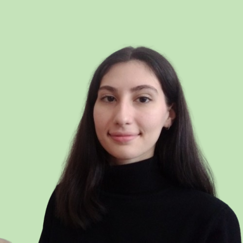 maria dimou headshot